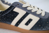 Back 70 Sneaker