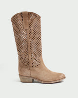 Curiositè Stiefel