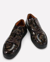 Tott & Co. Sneaker