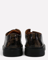 Tott & Co. Sneaker