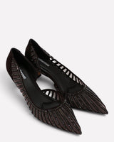 Lola Cruz Pumps