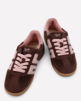 Back 70 Sneaker